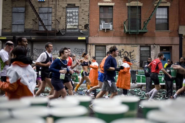 New Yorkers Gather To Watch The New York City Marathon New Yorkers Gather To Watch The New York City Marathon