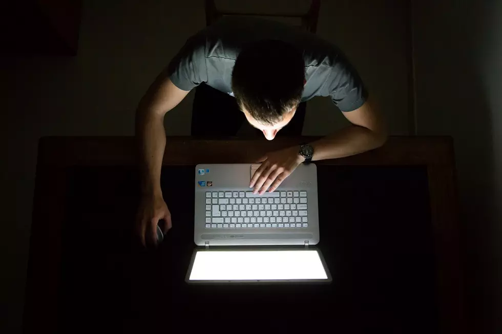 15 Q-Anon Stories From Reddit That Will Blow Your Mind