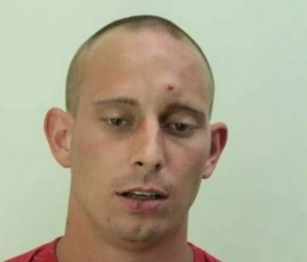 Homeless Man Robs Bank, Immediately Gives Money Away