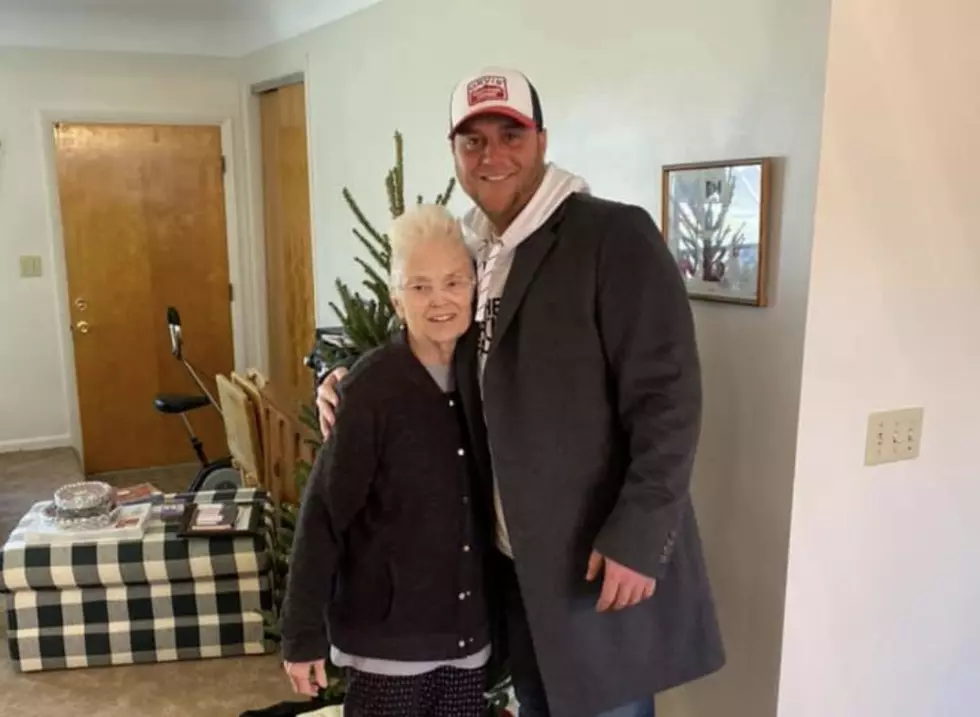 Strangers Deliver a Christmas Tree to a Former Flint Teacher Who’s Blind