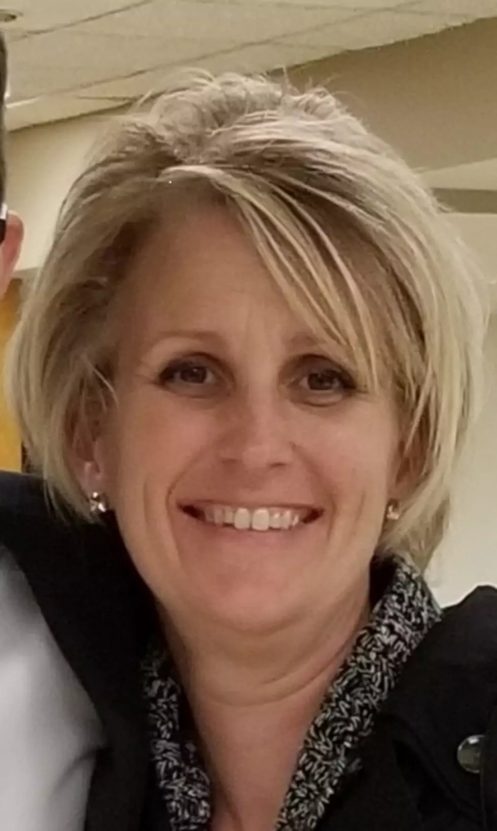 Cars 108 Local Hero of the Day: Mail Carrier Linda from New Lothrop