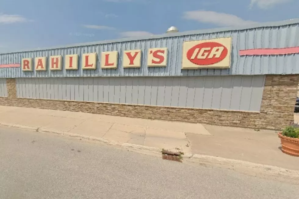 Small-Town Grocery Turns Outage Into Community Feast
