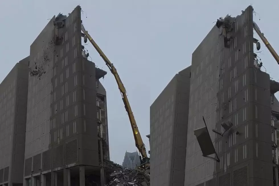 Watch the Moment Detroit’s Abandoned Jail Finally Comes Down